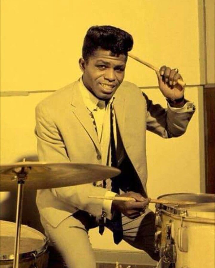 b5d335b4a5f928746bcc79c74bdba26a--soul-funk-james-brown
