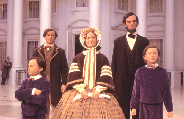Lincoln_Family.in_Abraham_Lincoln_Museum