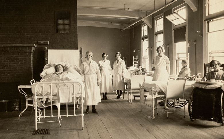 z vintage-nurses-in-boston