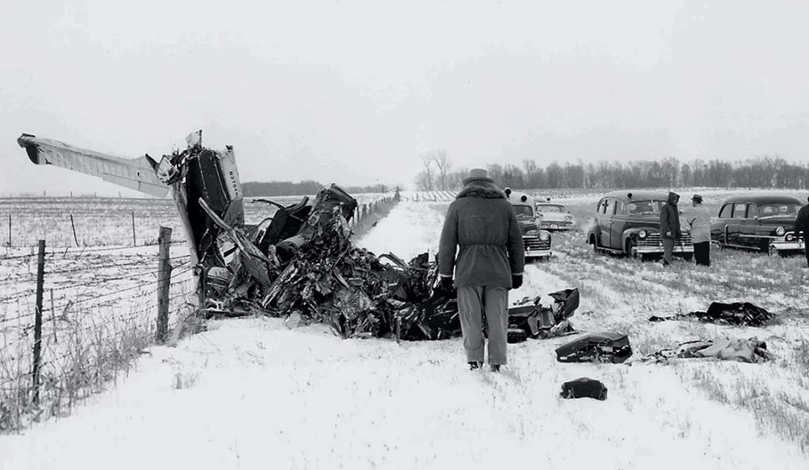 z 21885S17-Buddy-Crash 1 jpg