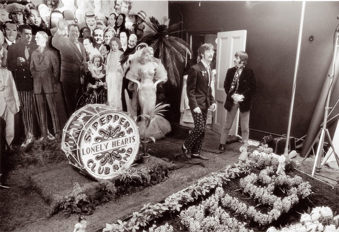 z Making The Cover for Sgt Pepper’s Lonely Hearts Club Band (1)