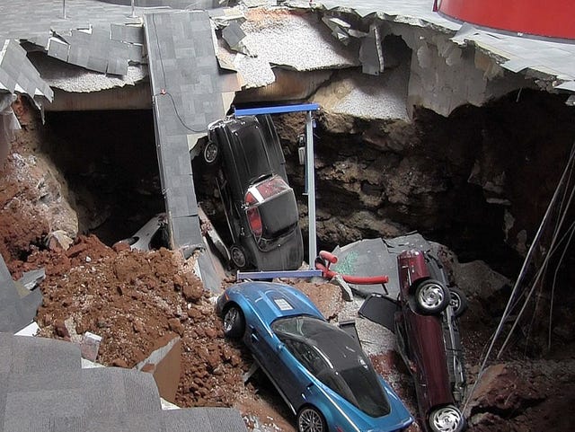 1392253216000-XXX-Corvette-aftermath-01