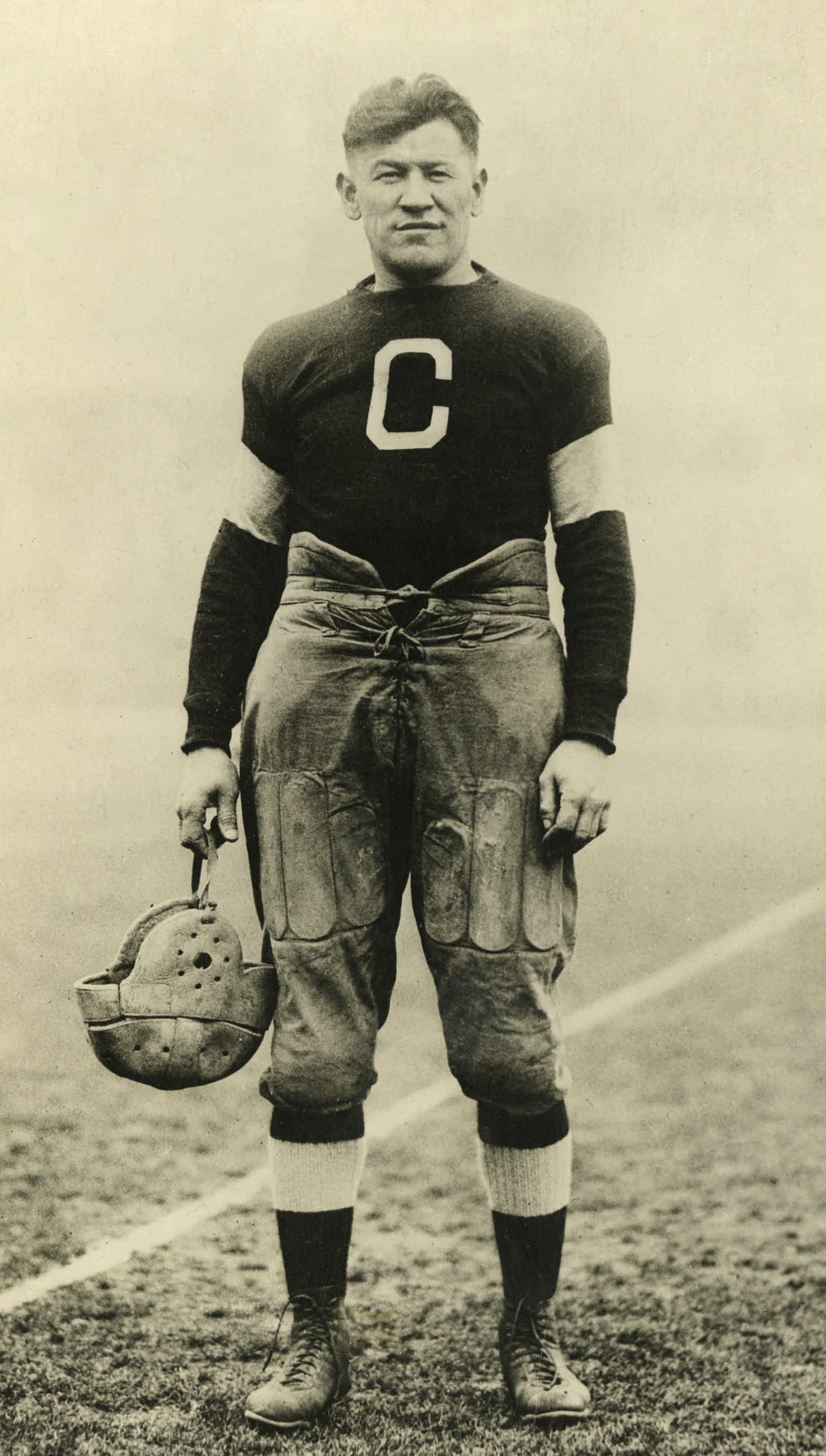 z Jim_Thorpe_Canton_Bulldogs_1915-20