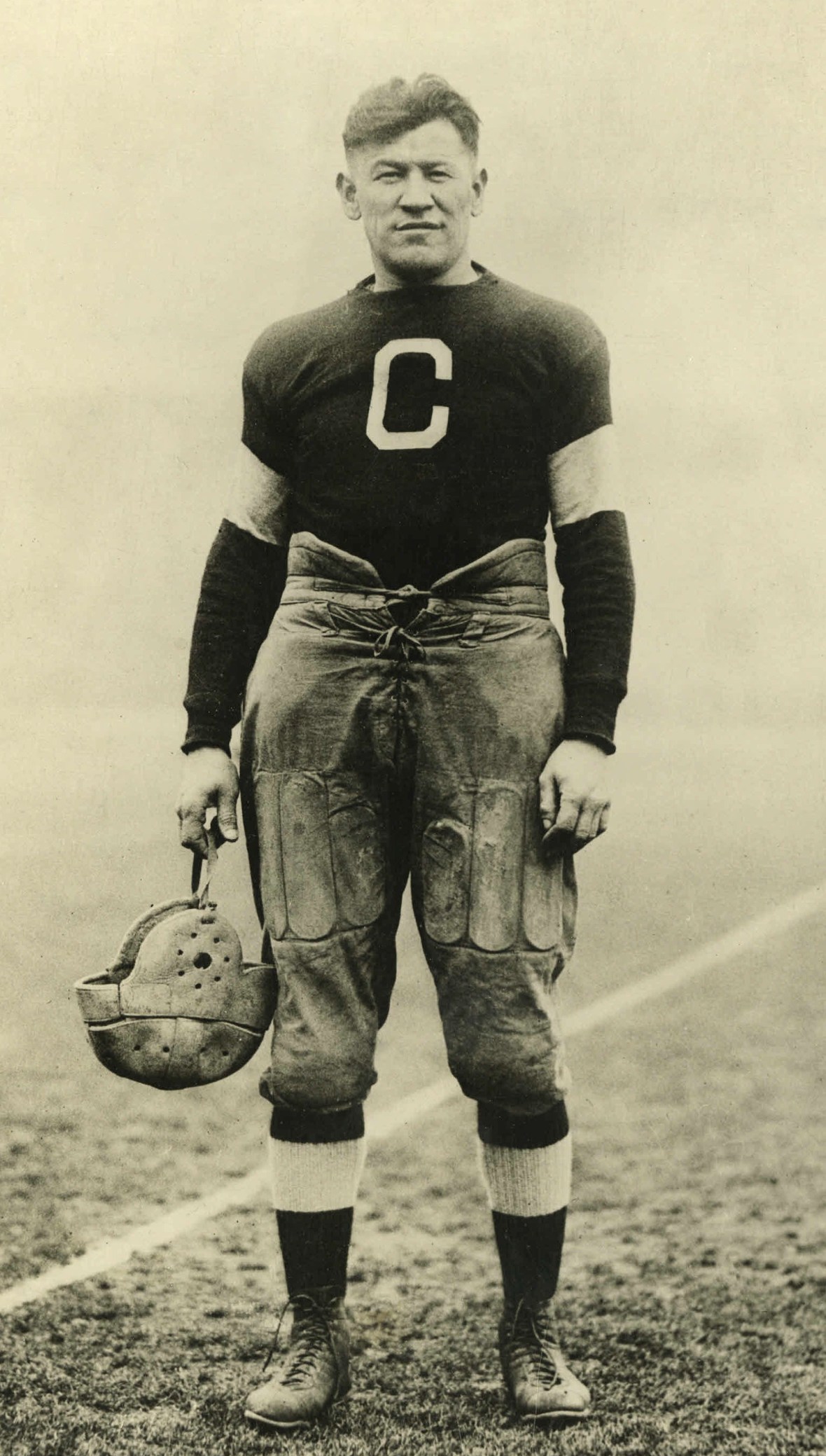 z Jim_Thorpe_Canton_Bulldogs_1915-20
